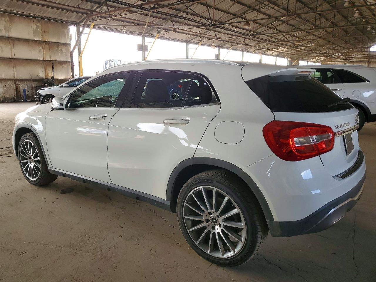 2018 Mercedes Benz Gla - Фото 2