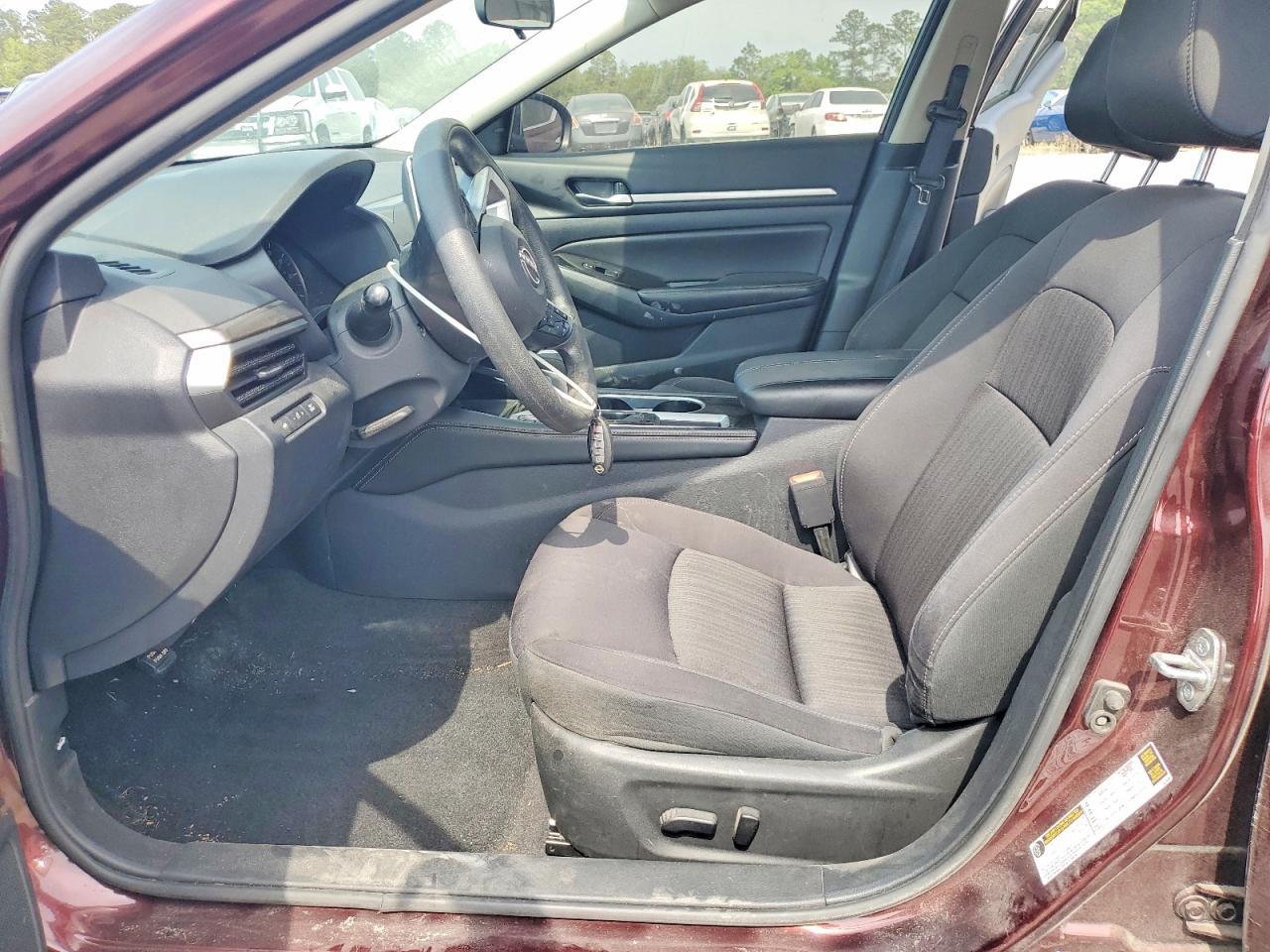 2023 Nissan Altima Sv - Image 7