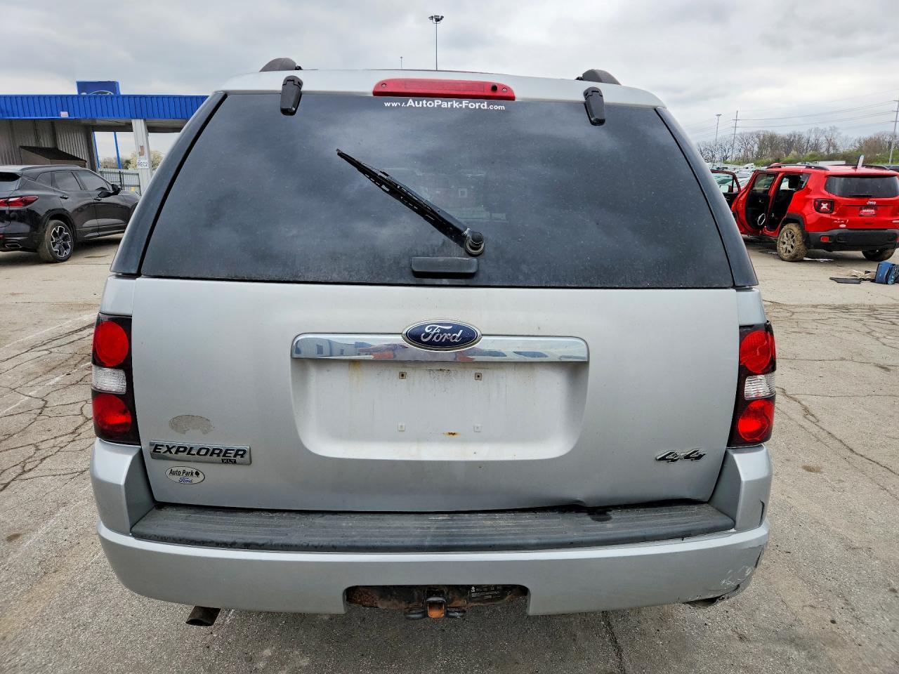 2010 Ford Explorer Xlt - Фото 6