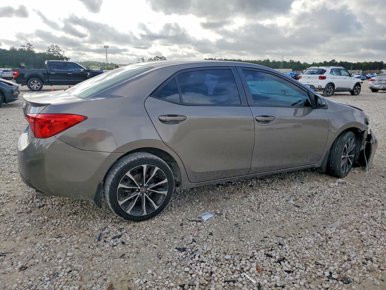 2019 Toyota Corolla Se - Image 3