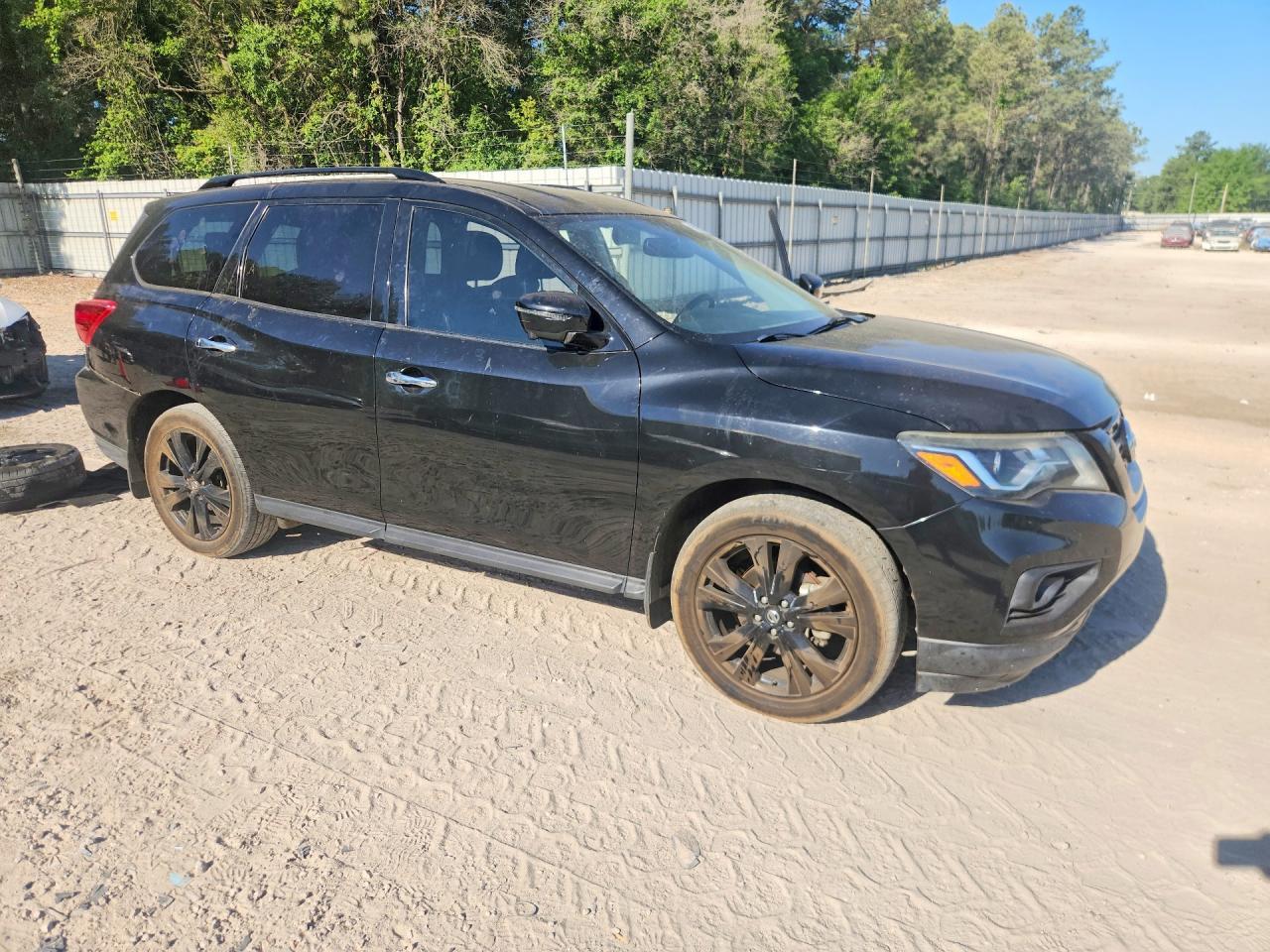 2018 Nissan Pathfinder Sl - Фото 4