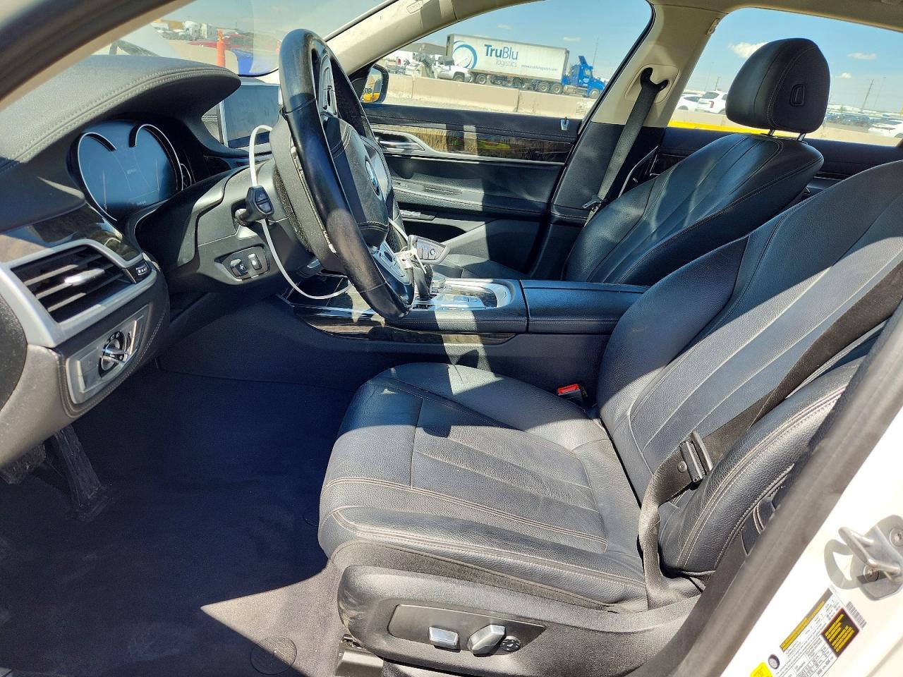 2018 BMW 740 Xe - Фото 7