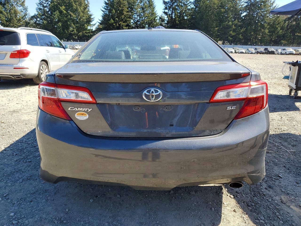 2012 Toyota Camry Se - Image 6