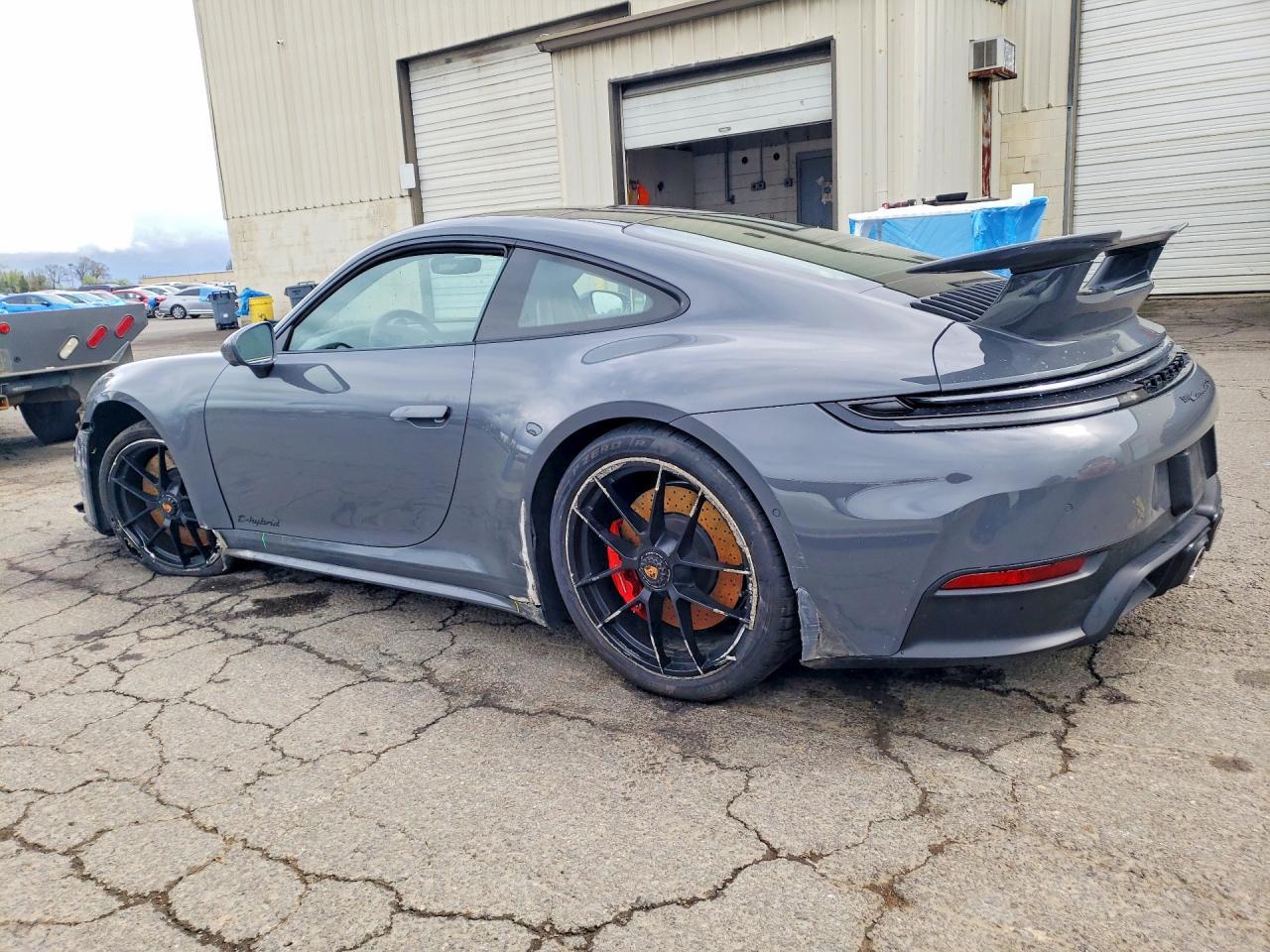2025 Porsche 911 Carrera Gts - Фото 2
