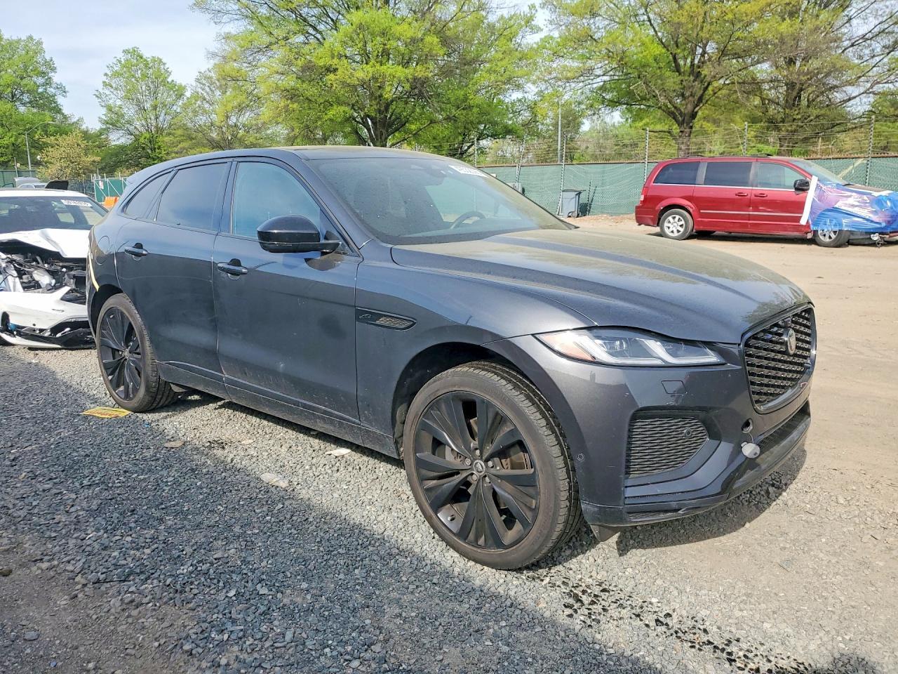 2025 Jaguar F-Pace R-Dynamic S - Фото 4