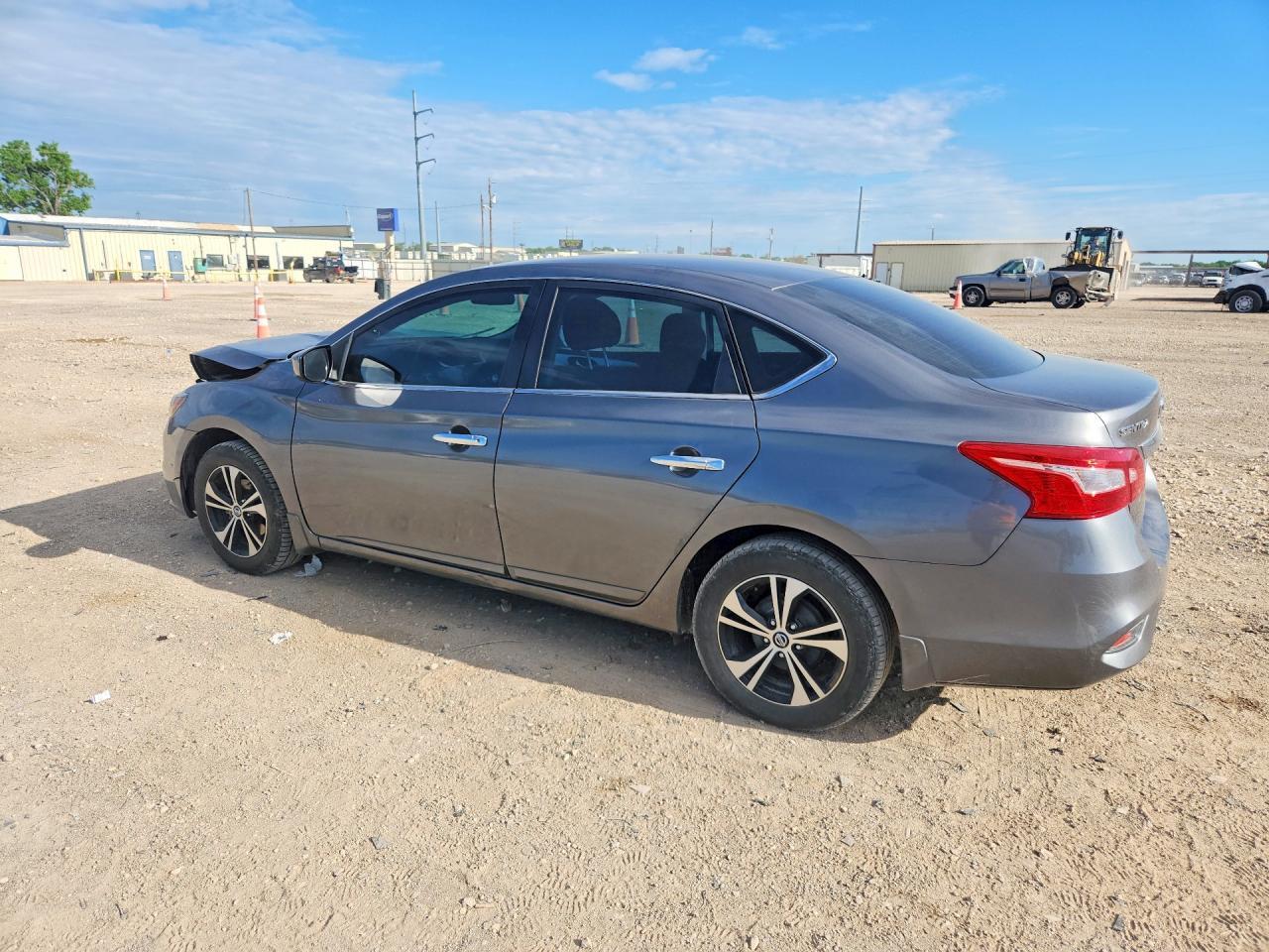 2017 Nissan Sentra S - Фото 2