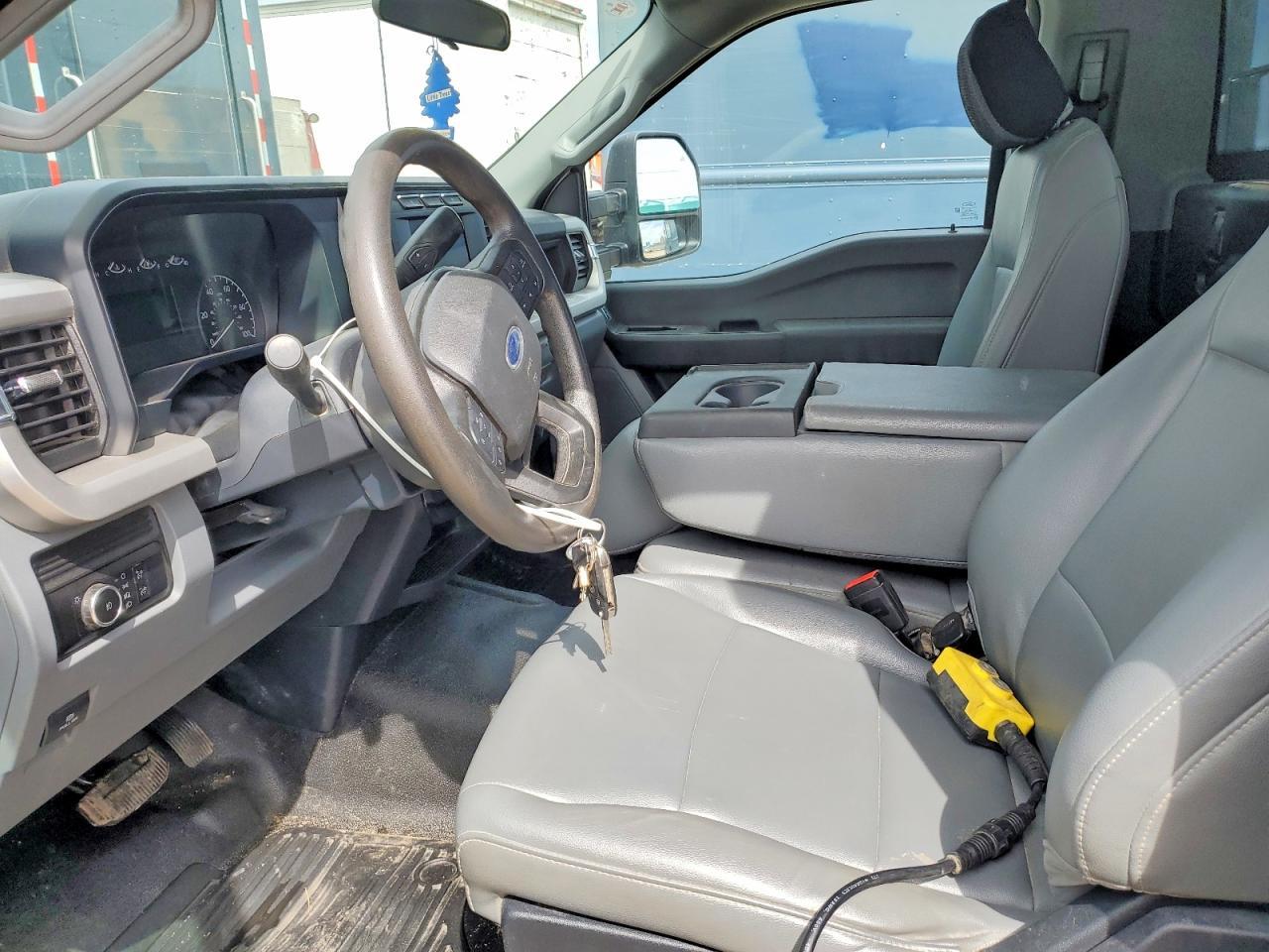 2023 Ford F550 Super Duty Dump Truck - Image 7