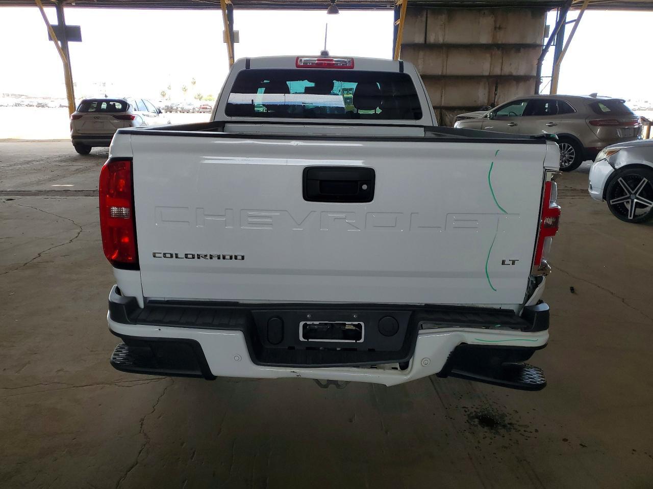 2022 Chevrolet Colorado - Image 6