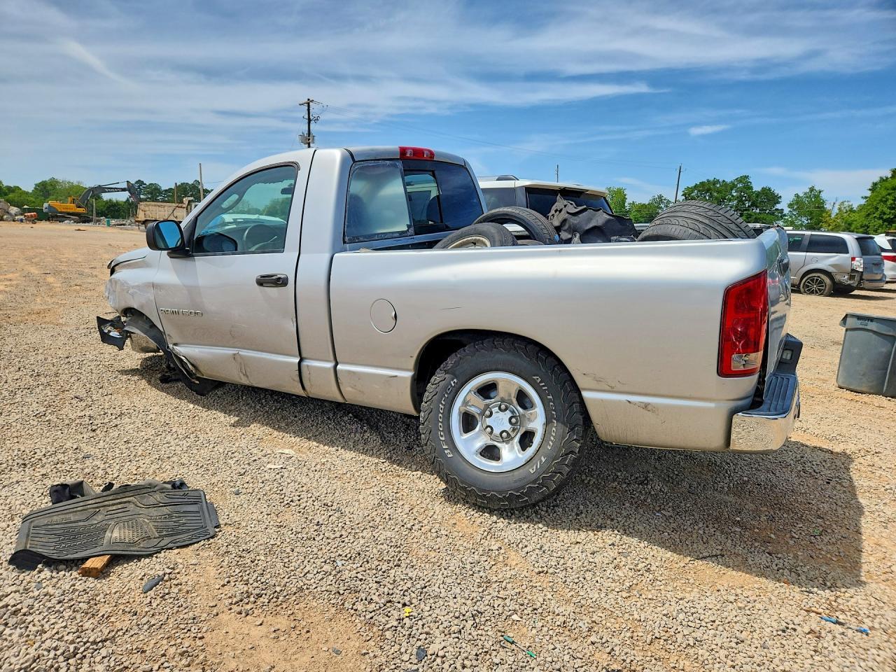 2005 Dodge Ram 1500 St - Фото 2