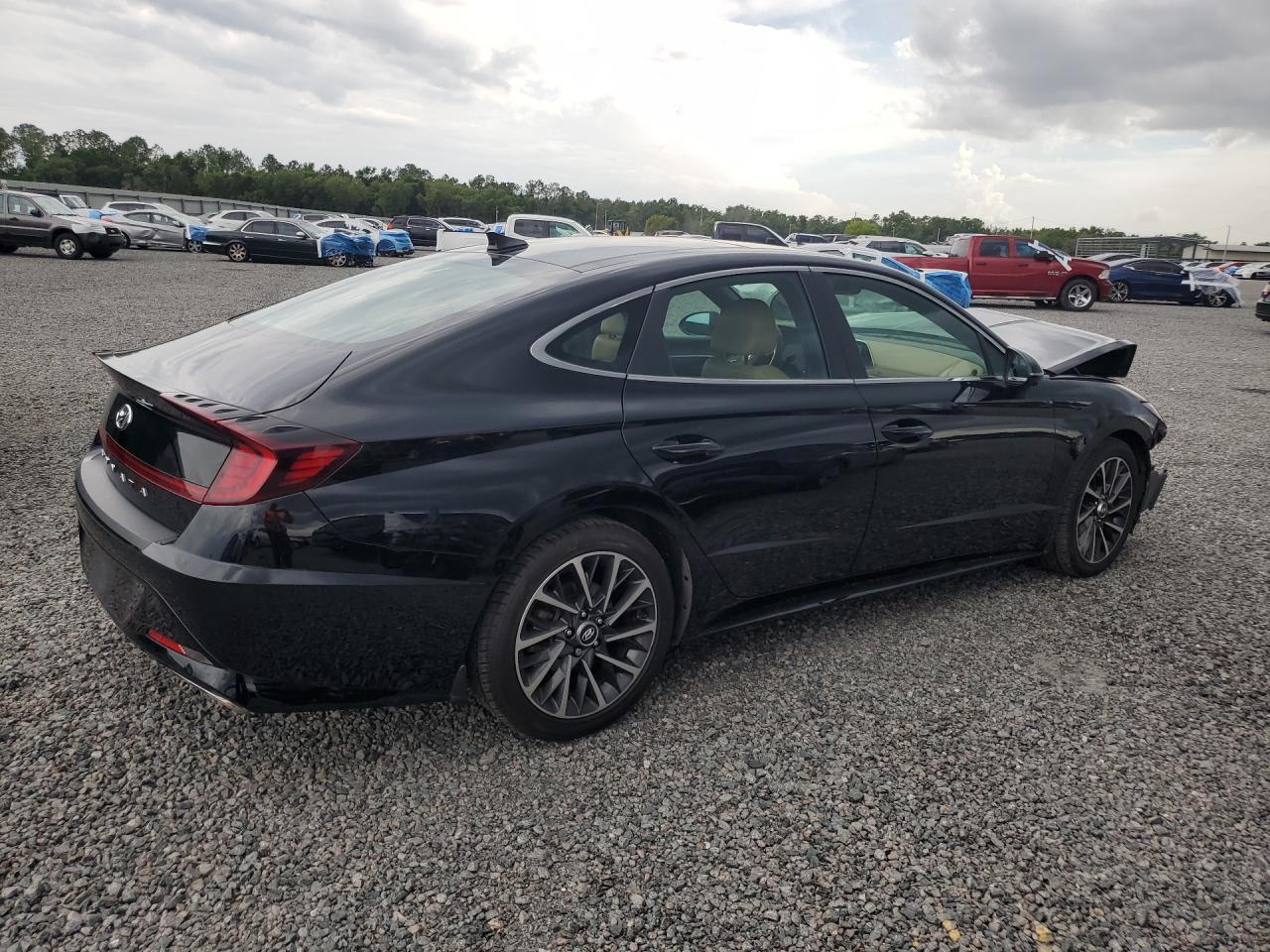 2021 Hyundai Sonata Limited - Image 3