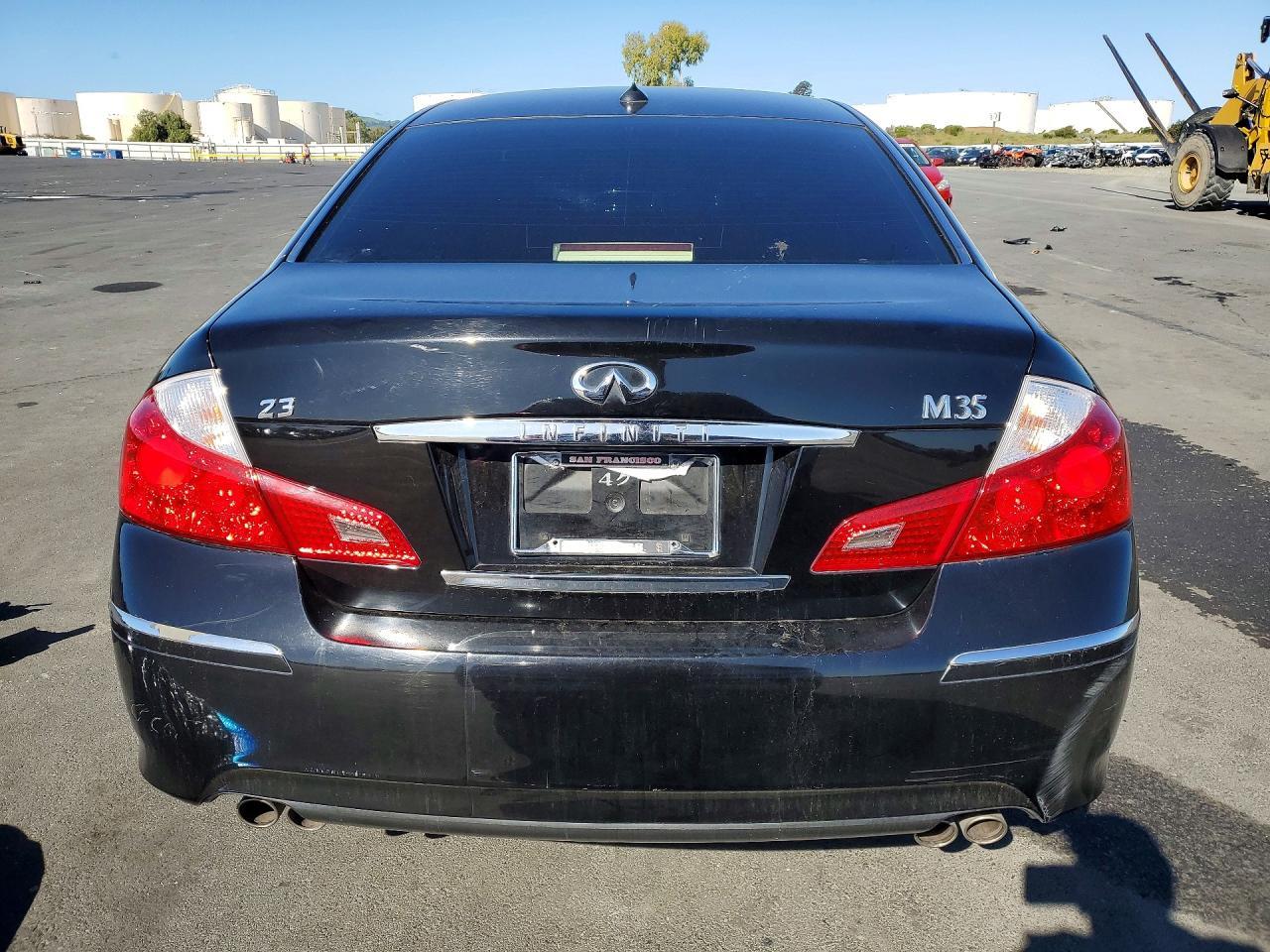 2010 Infiniti M35 Base - Image 6