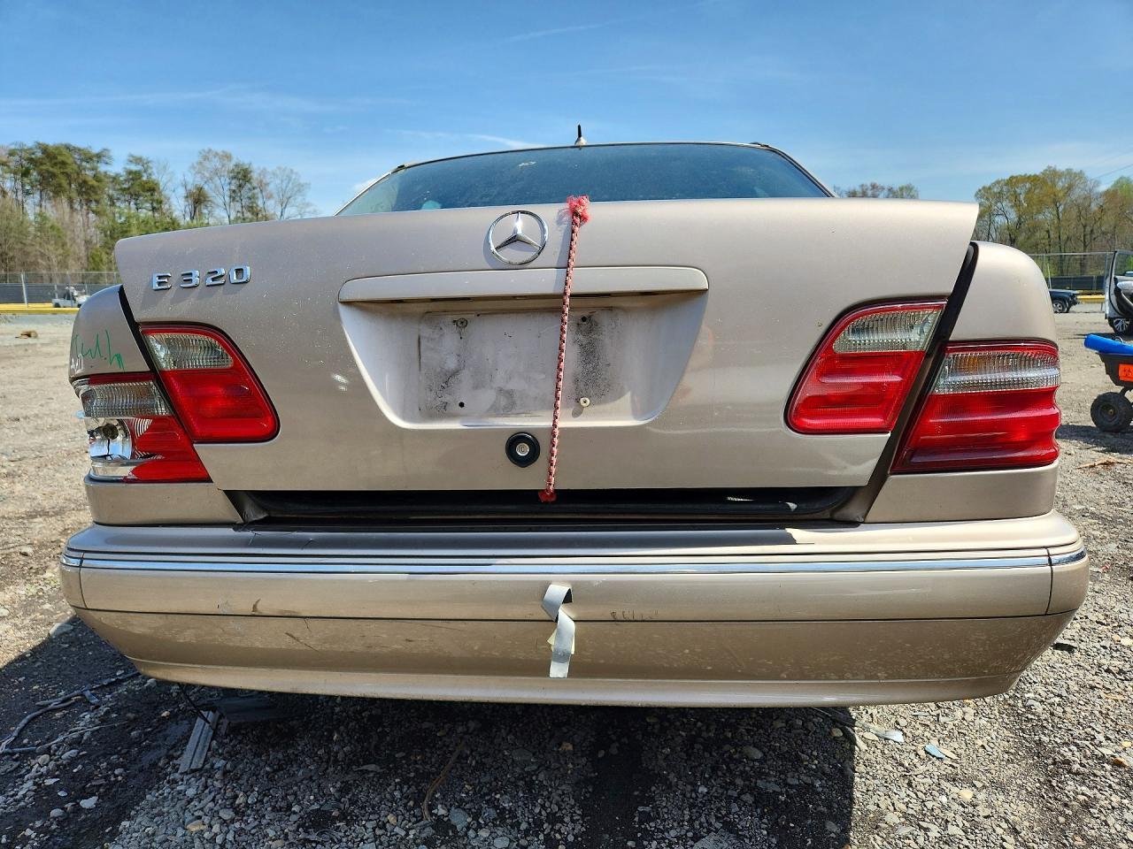 2000 Mercedes-Benz E 320 - Фото 6