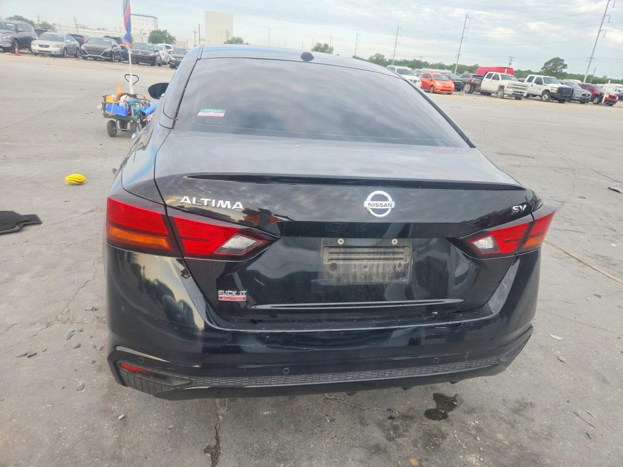 2022 Nissan Altima Sv - Image 6