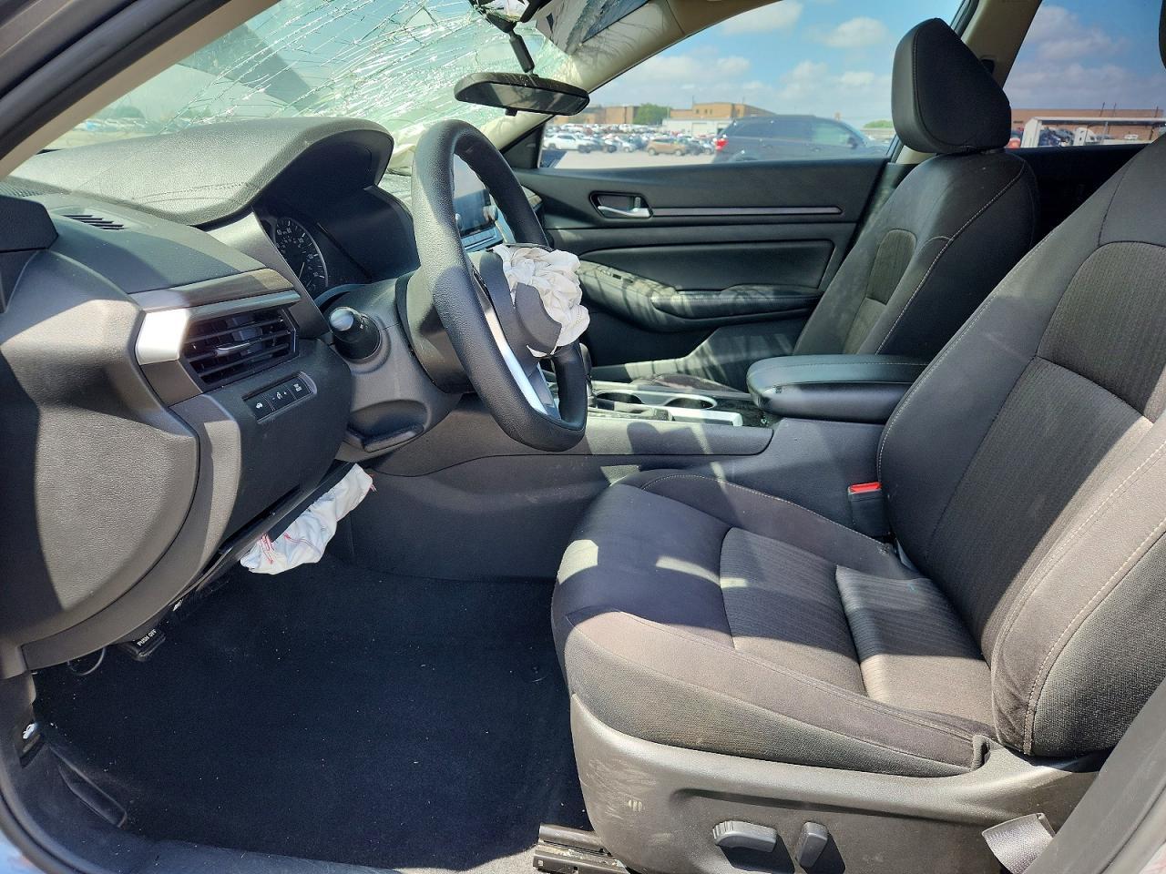 2024 Nissan Altima 2.5 Sv - Image 7