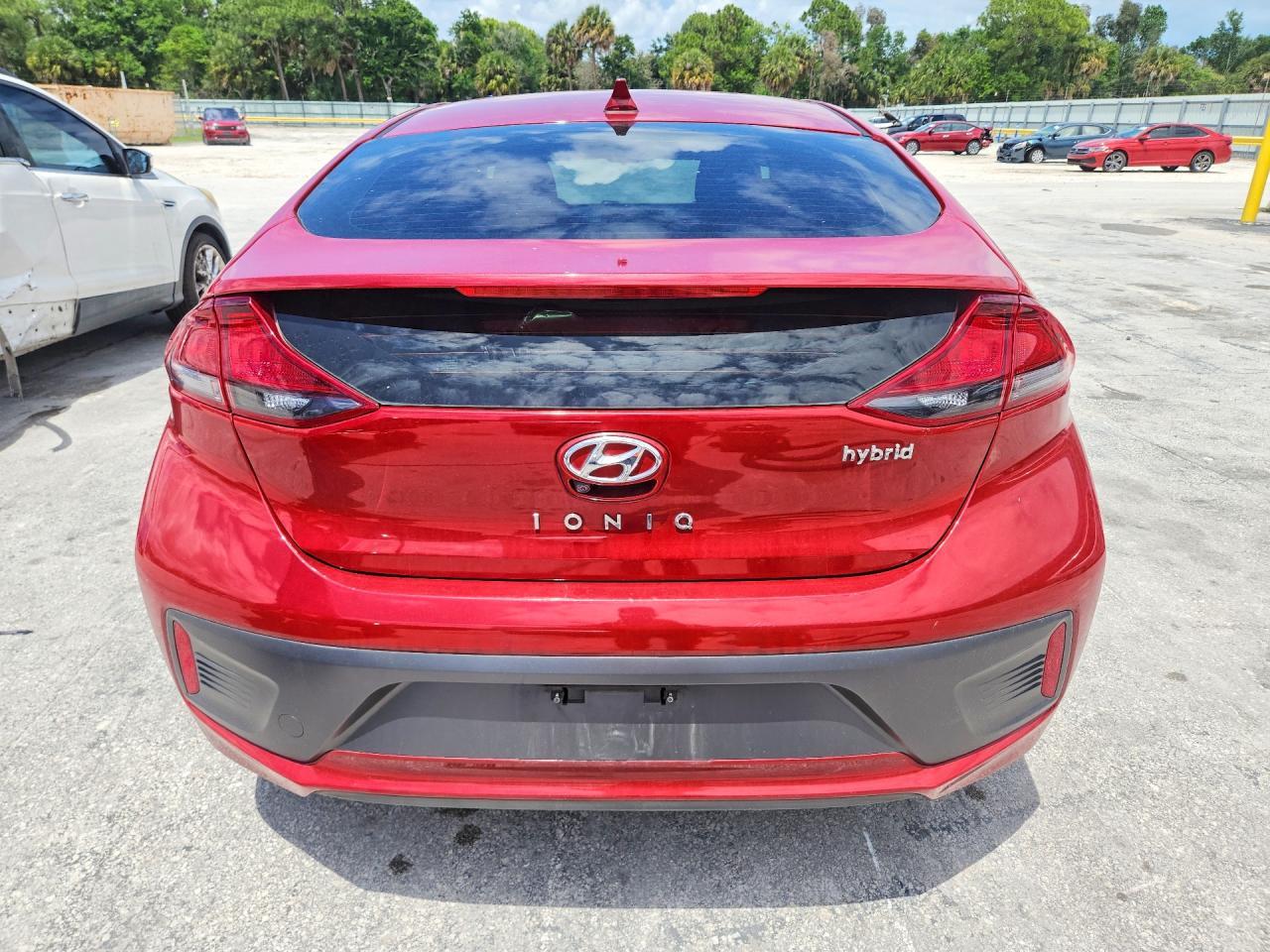 2022 Hyundai Ioniq Se - Фото 6