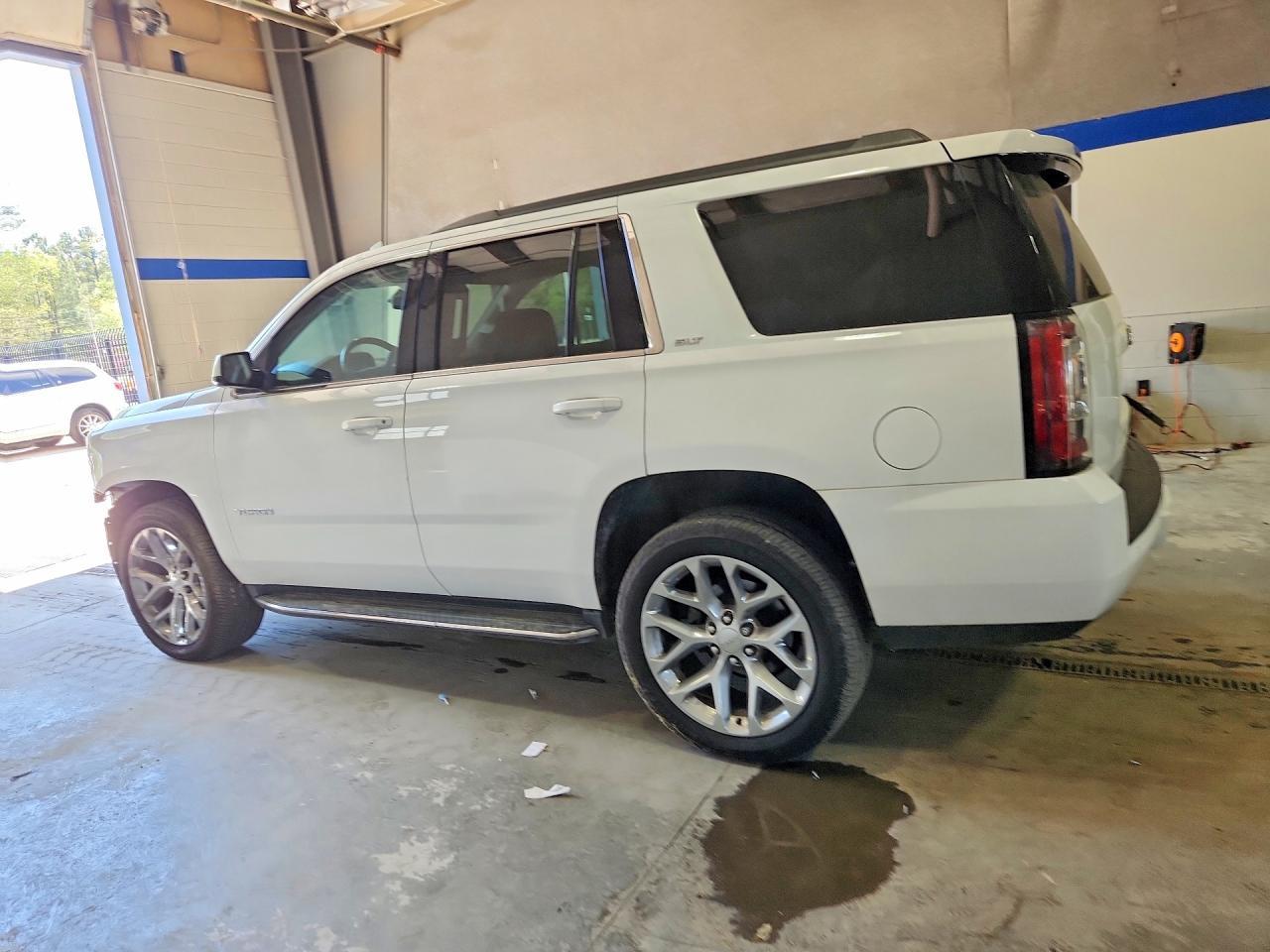 2020 GMC Yukon Slt - Image 2