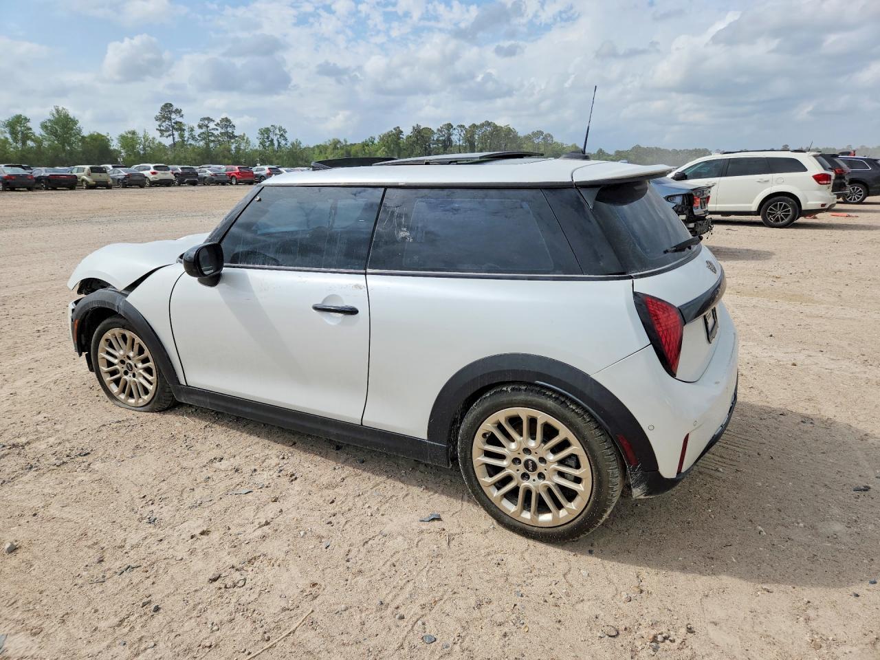2025 Mini Cooper S - Фото 2