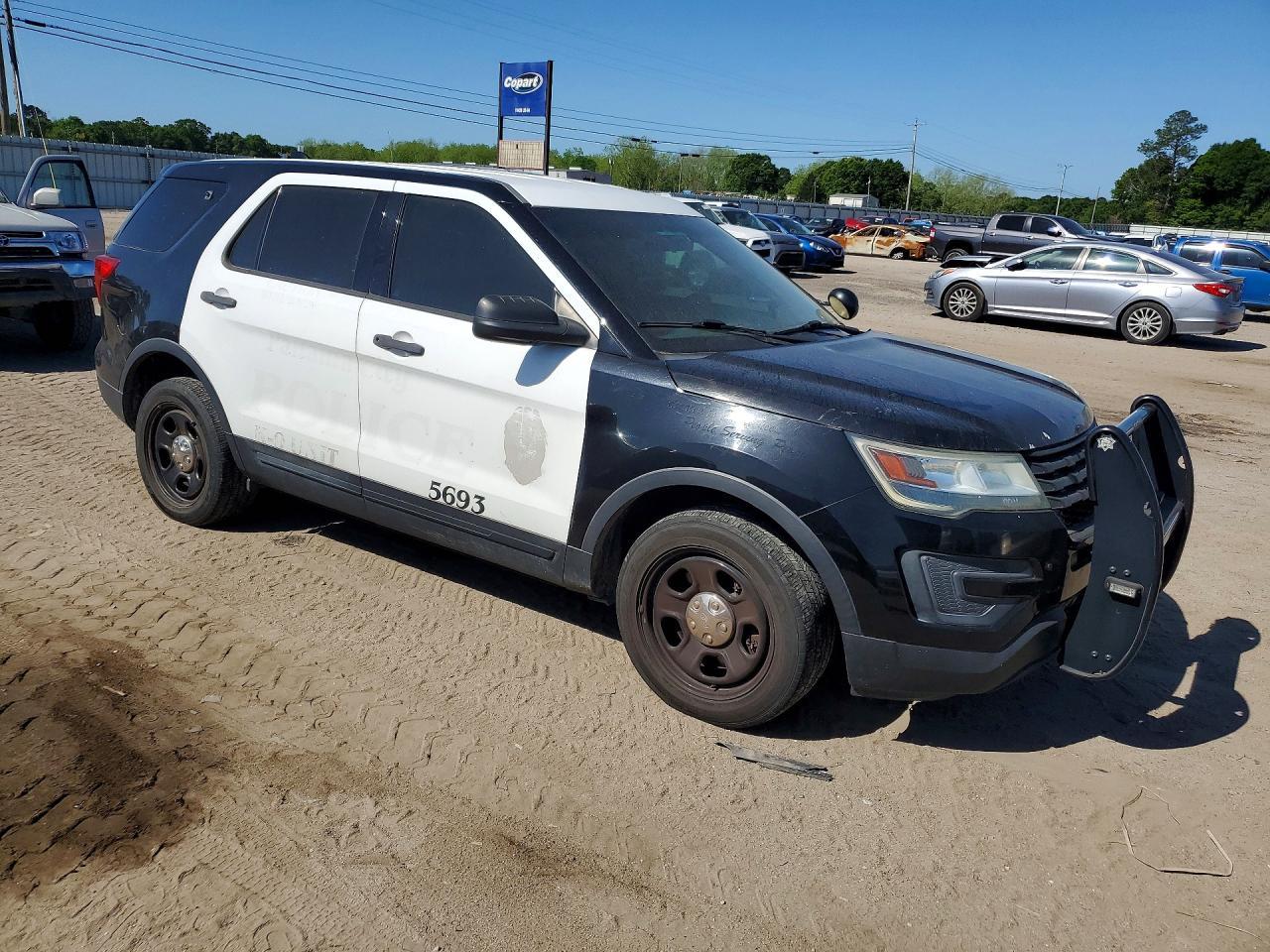 2017 Ford Explorer Police Interceptor - Image 4