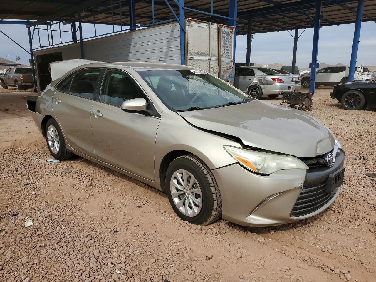 2015 Toyota Camry Le - Image 4