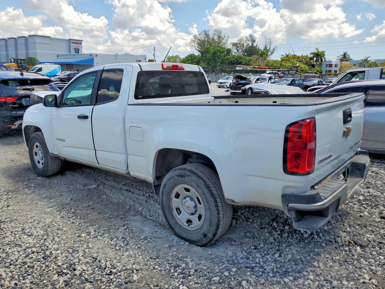 2018 Chev Colorado - Image 2