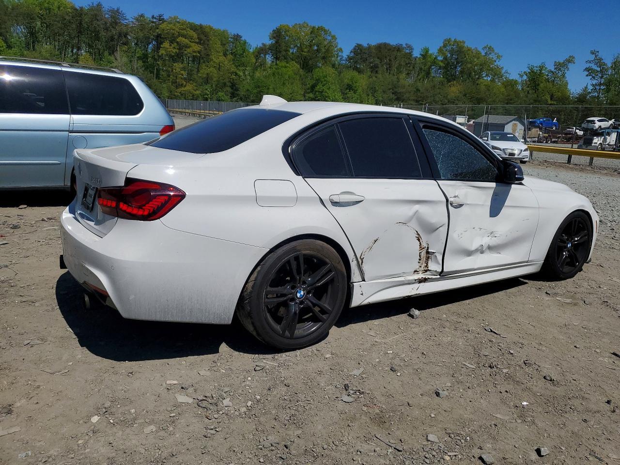 2017 BMW 340 Xi - Image 3