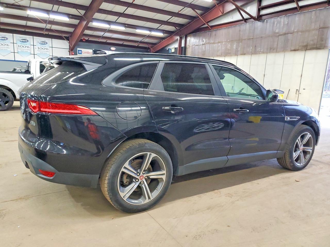 2017 Jaguar F-Pace Premium - Image 3