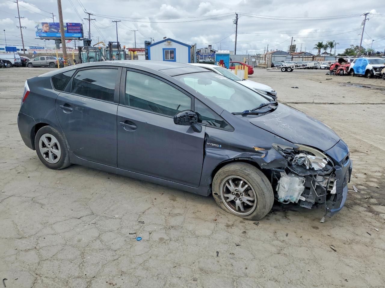 2010 Toyota Prius Iii - Фото 4