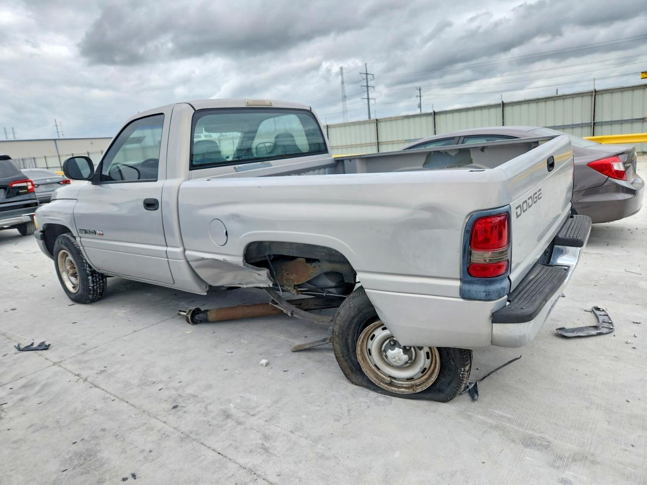 1998 Dodge Ram 1500 - Image 2