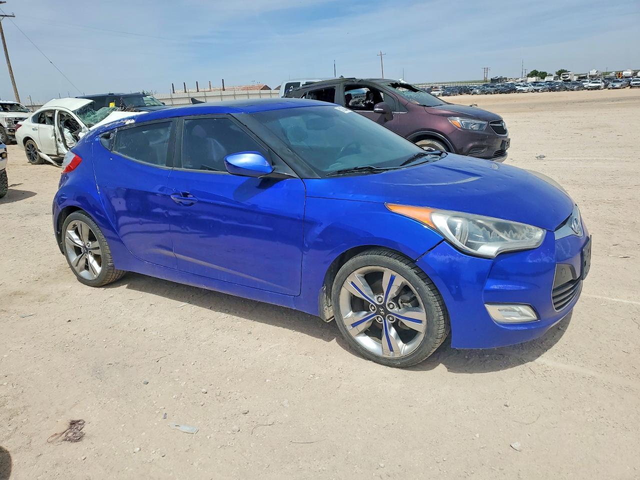2013 Hyundai Veloster Base - Фото 4