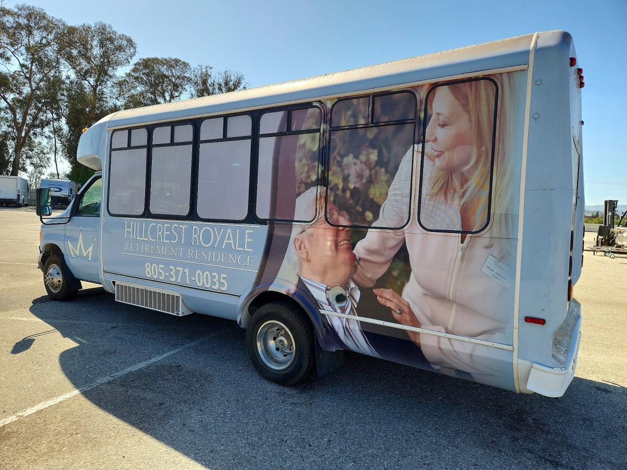 2003 Ford Econoline E450 Super Duty Cutaway Van - Фото 2