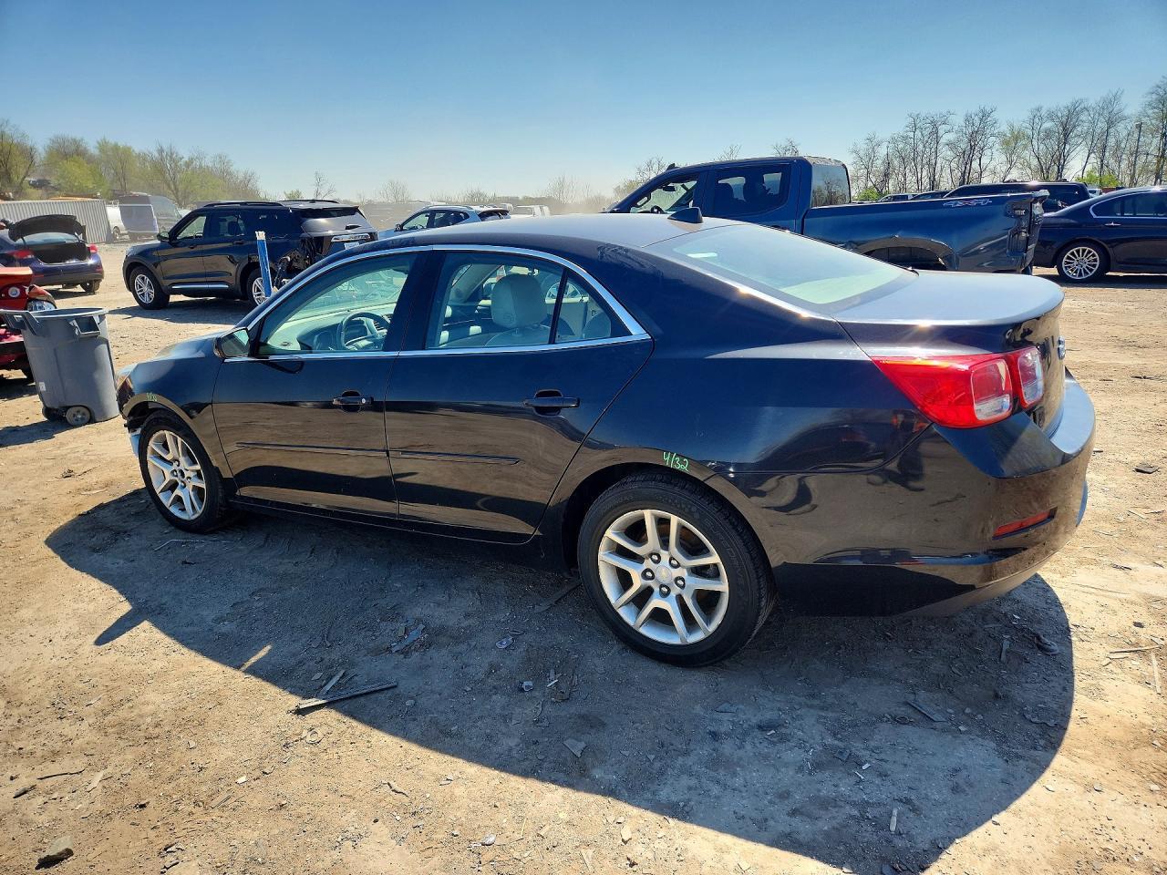 2013 Chevrolet Malibu 1Lt - Фото 2