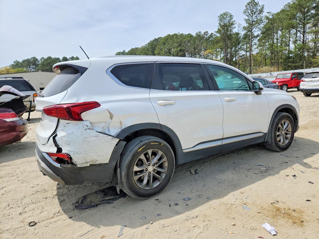 2019 Hyundai Santa Fe Se - Фото 3