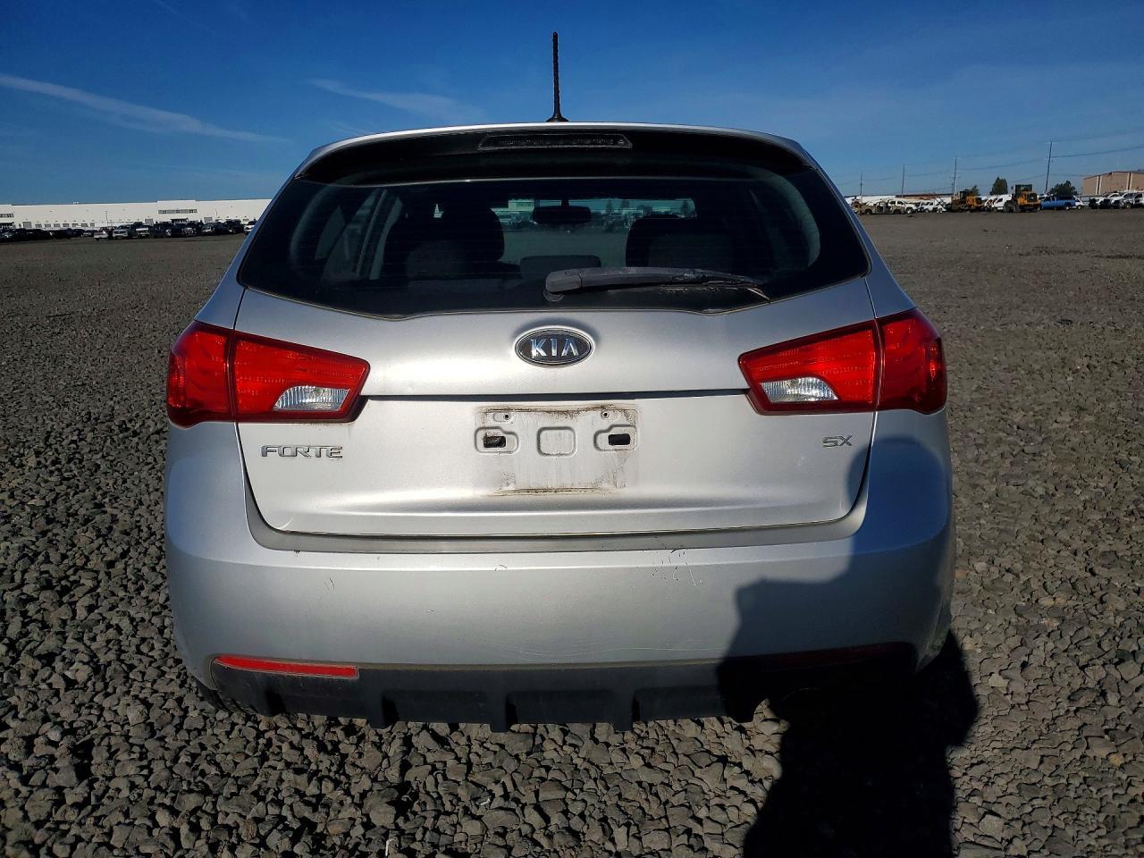 2011 Kia Forte5 Sx - Фото 6