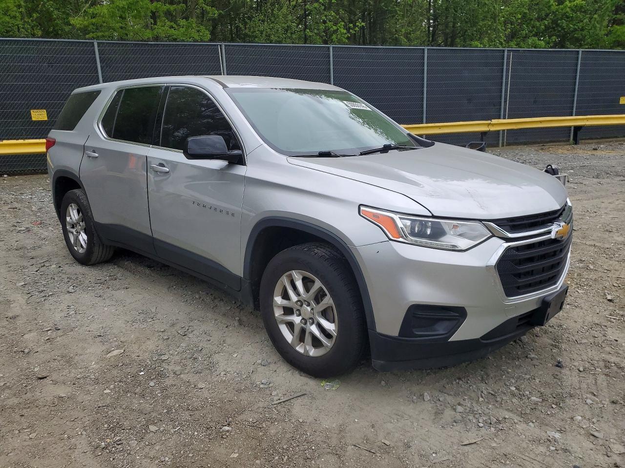 2019 Chevrolet Traverse Ls - Image 4