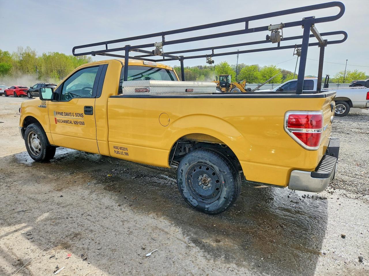 2014 Ford F150 - Фото 2