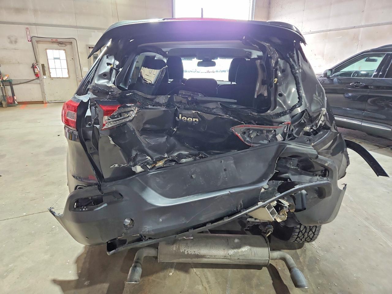 2014 Jeep Cherokee Latitude - Фото 6