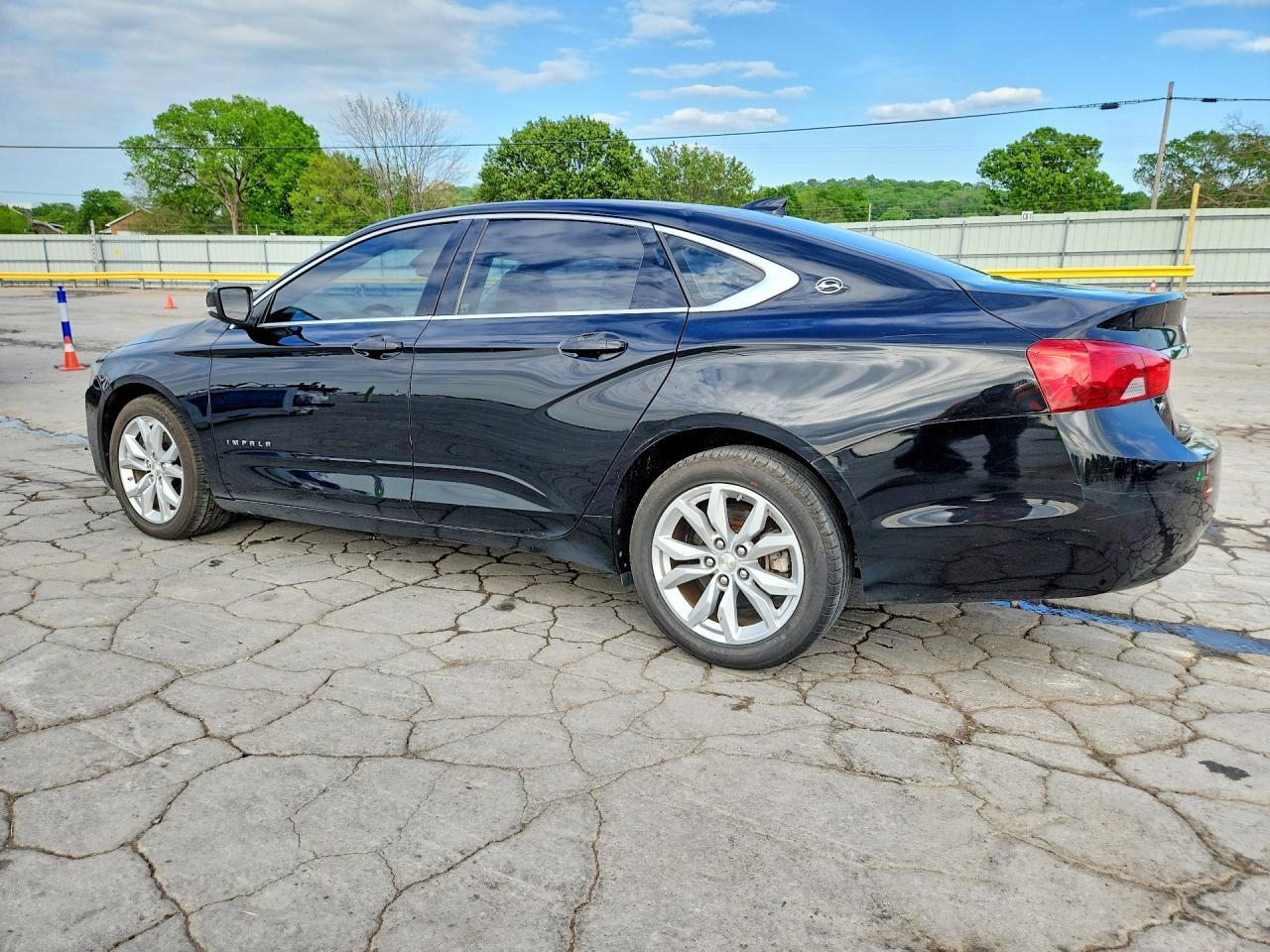 2017 Chevrolet Impala Lt - Фото 2