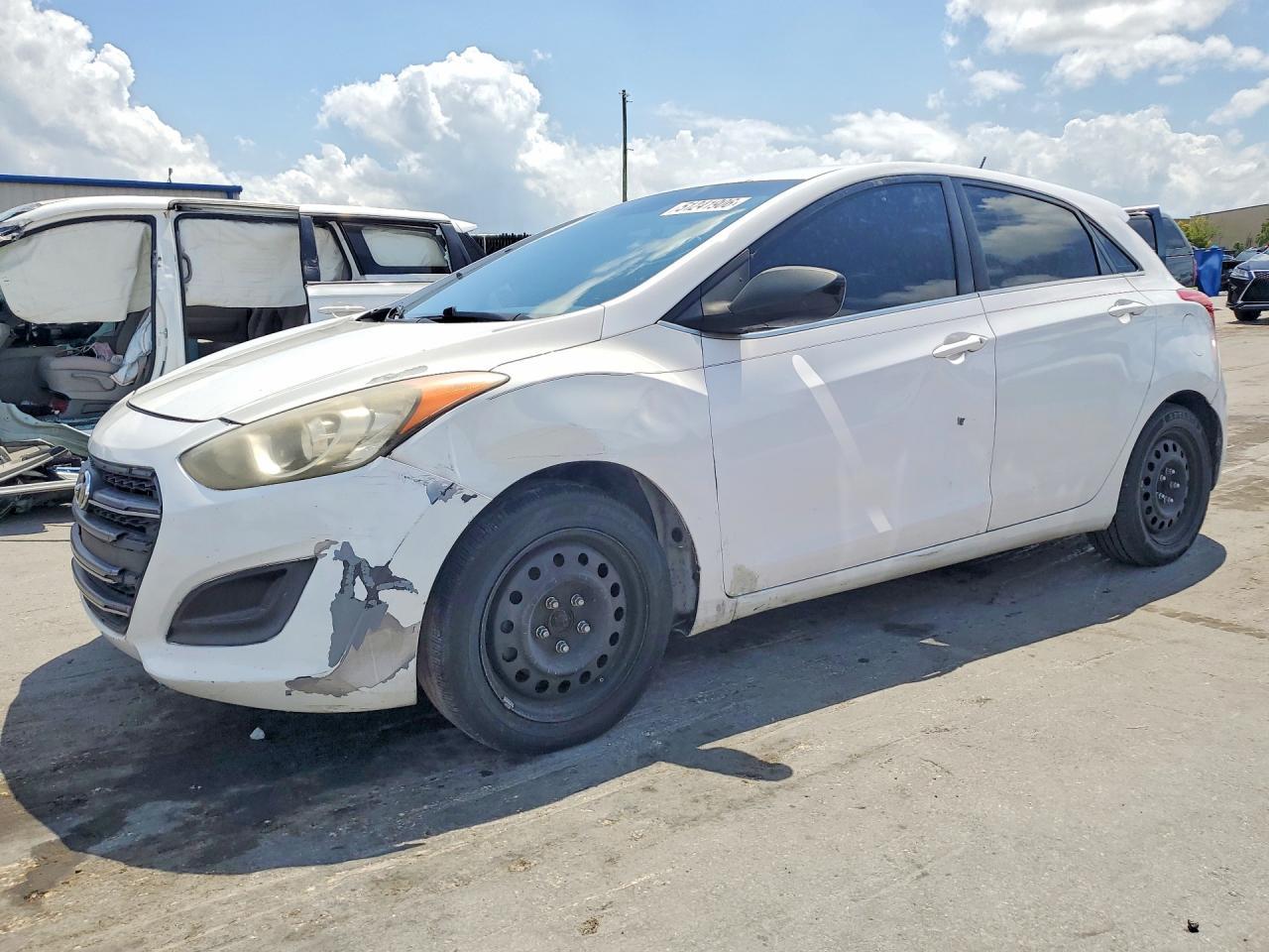 2016 Hyundai Elantra Gt Base