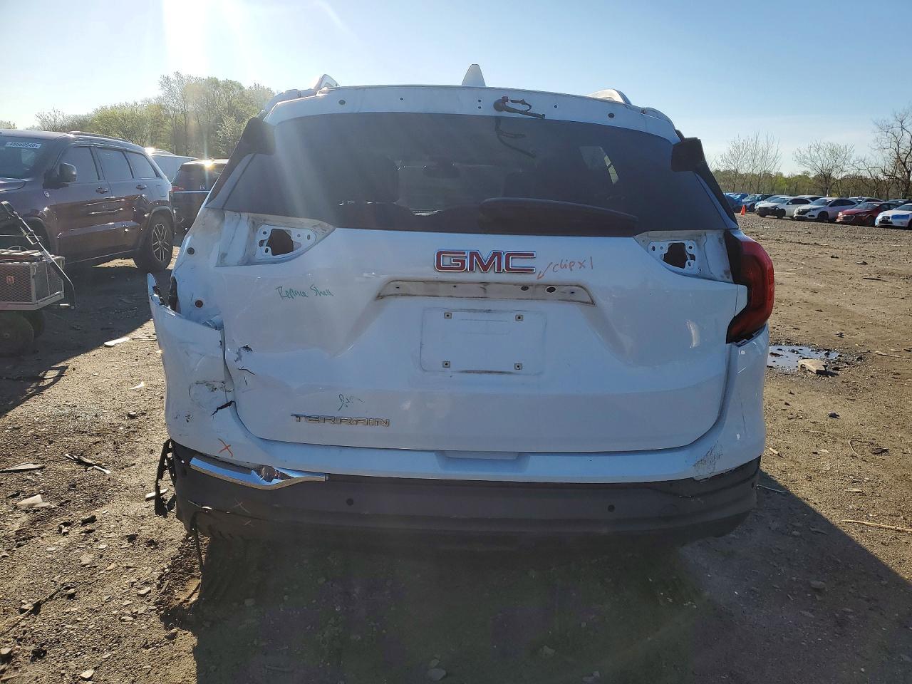 2018 GMC Terrain Slt - Image 6