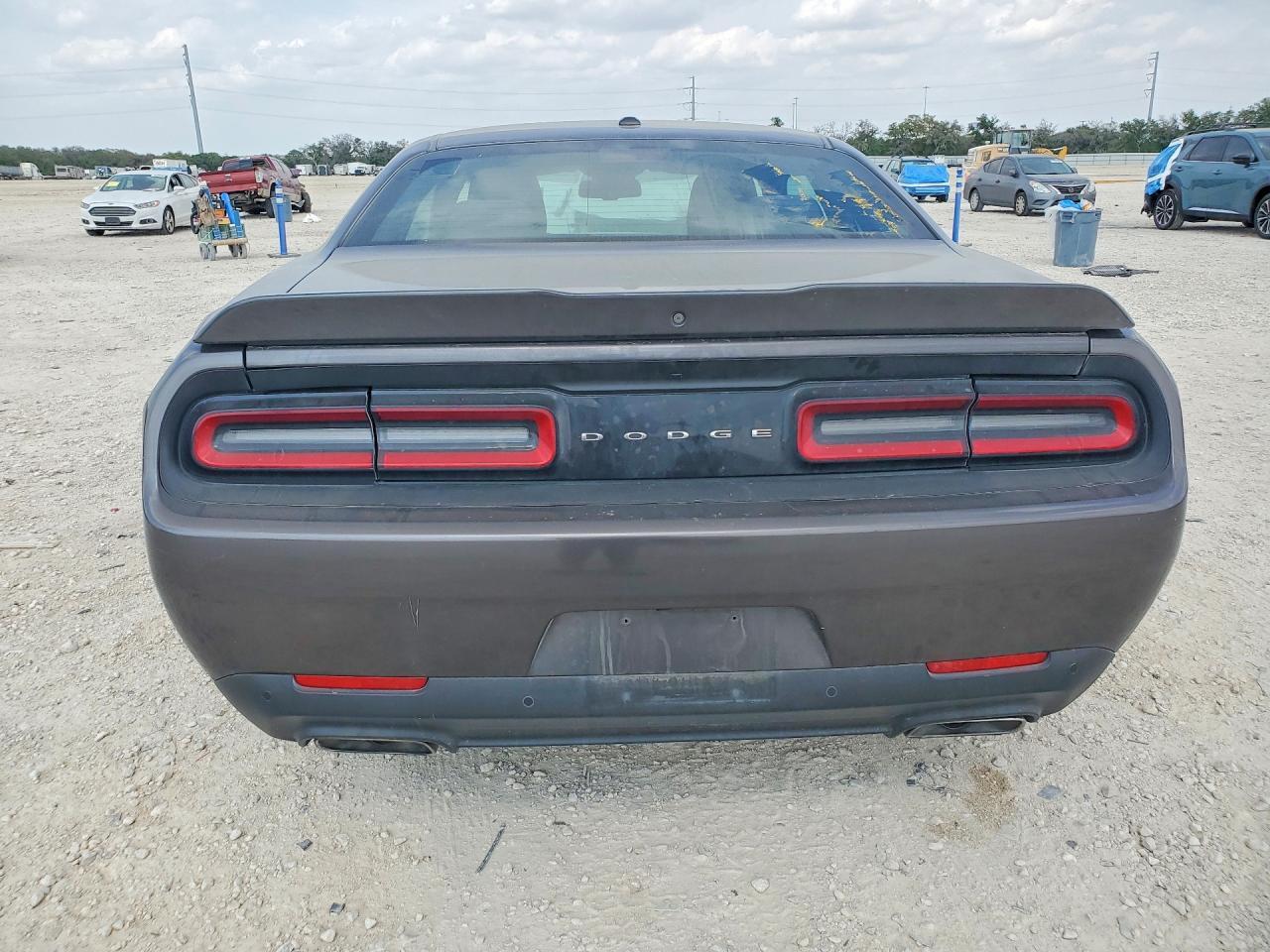 2020 Dodge Challenger R - Фото 6