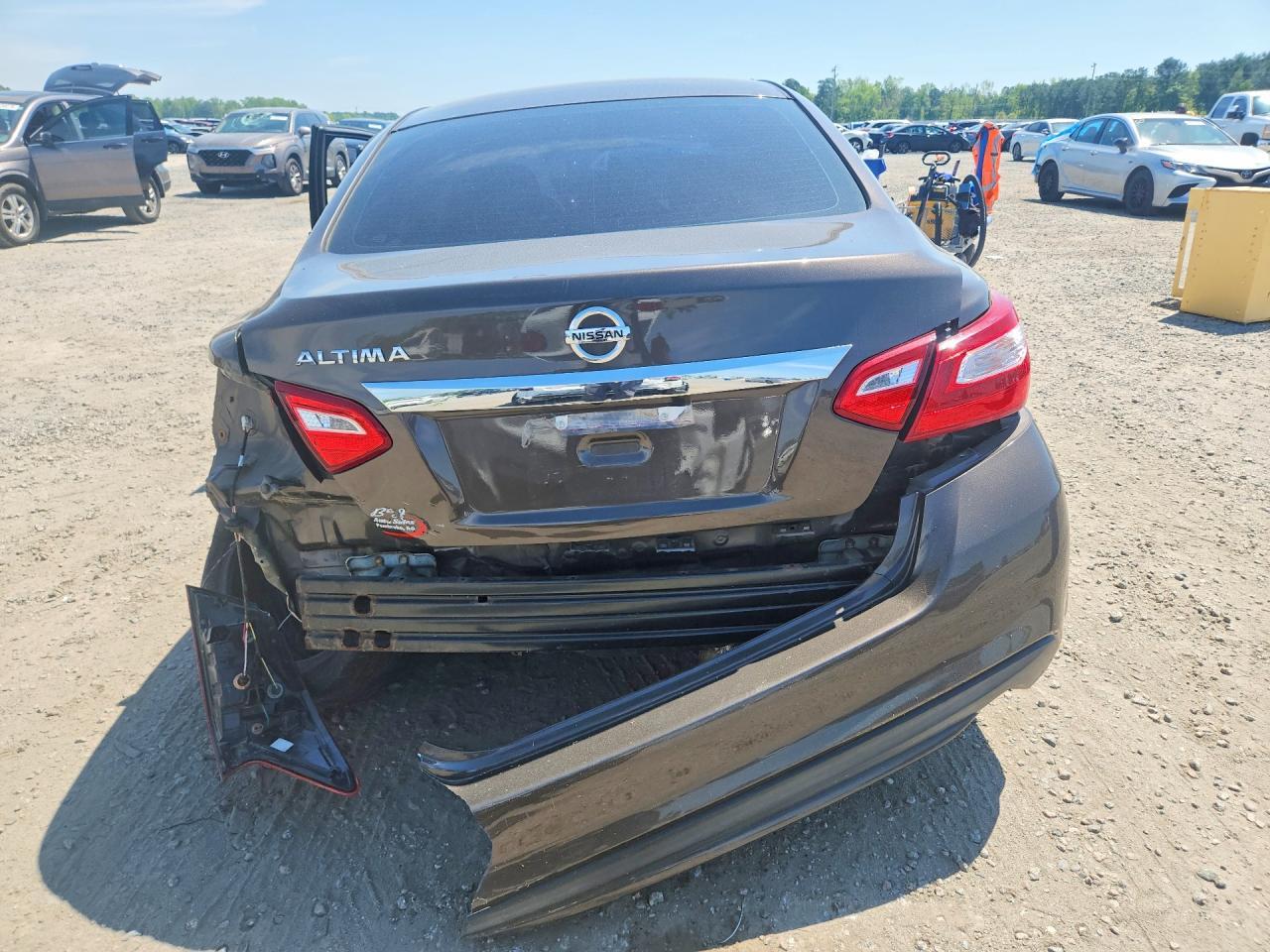 2016 Nissan Altima 2.5 S - Фото 6
