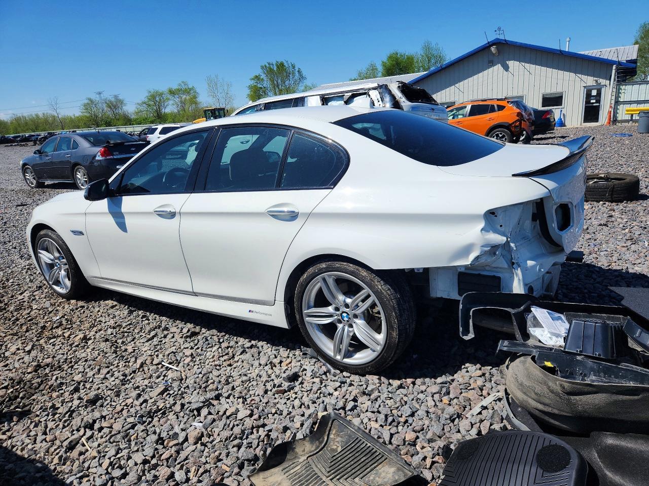 2016 BMW 535 Xi - Фото 2
