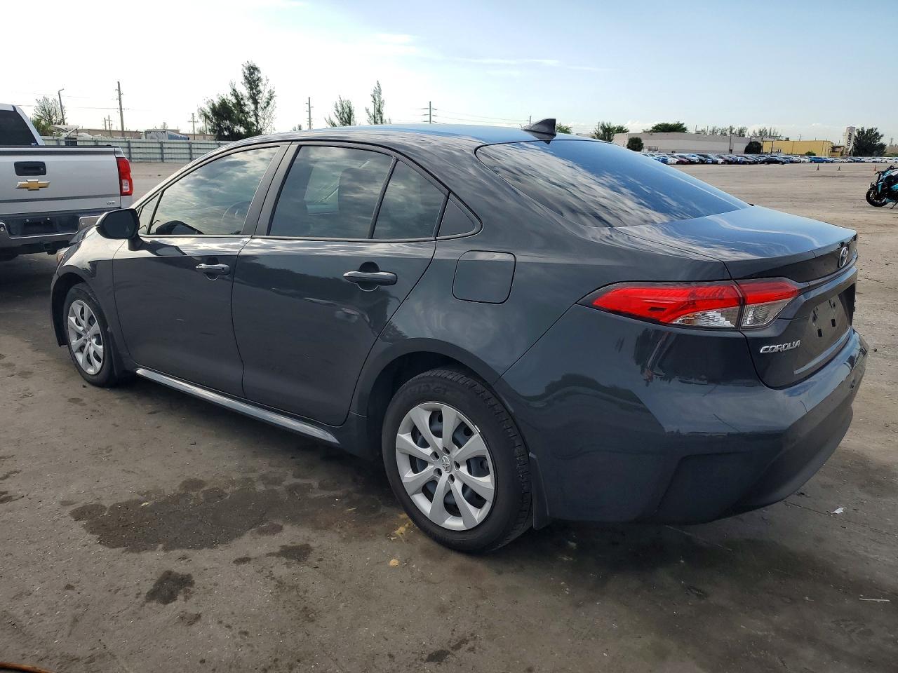 2024 Toyota Corolla Hybrid Le - Фото 2