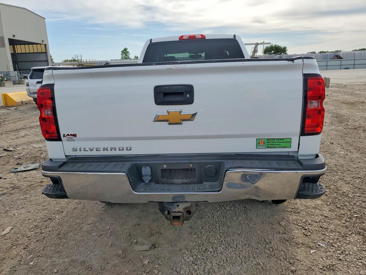 2015 Chevrolet Silverado K2500 Heavy Duty - Фото 6