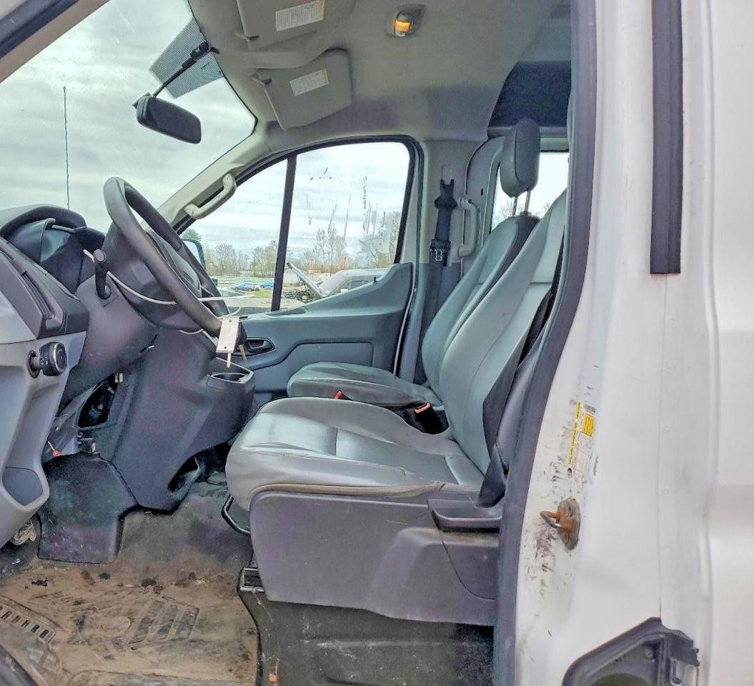 2015 Ford Transit 250 Delivery Van - Image 7