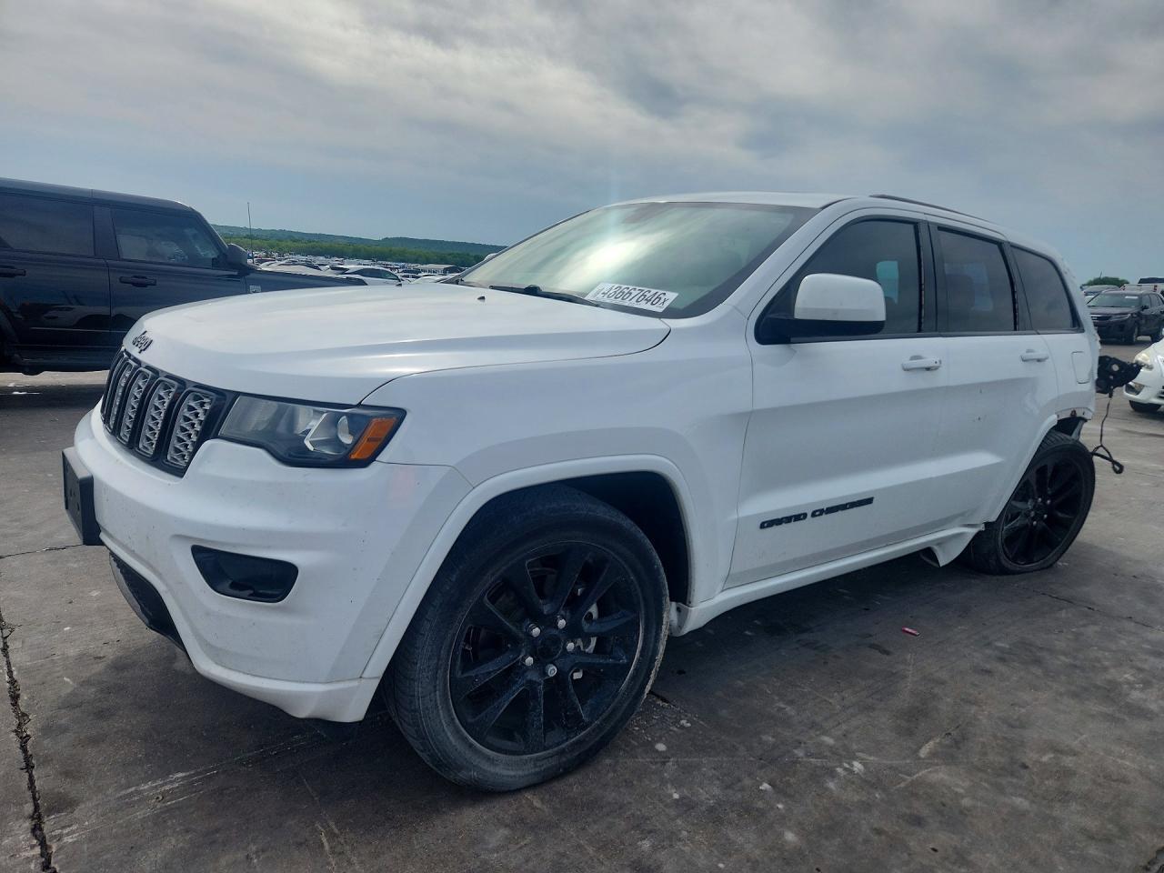 2019 Jeep Grand Cherokee Laredo