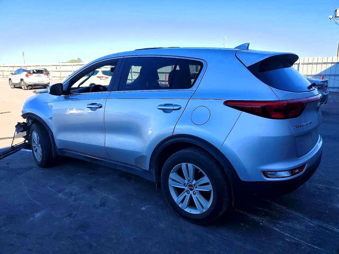 2018 Kia Sportage Lx - Image 2