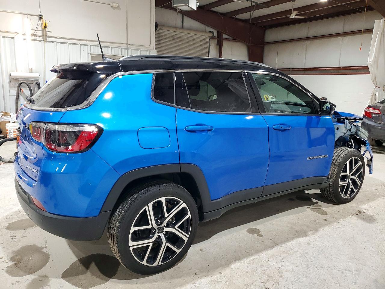 2025 Jeep Compass Limited - Фото 3