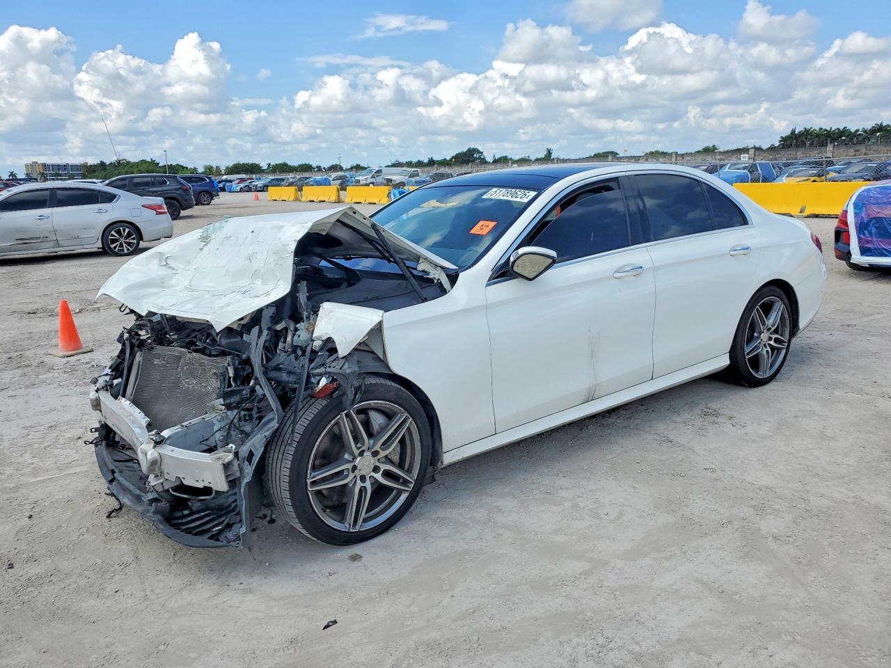 2017 Mercedes-Benz E 300