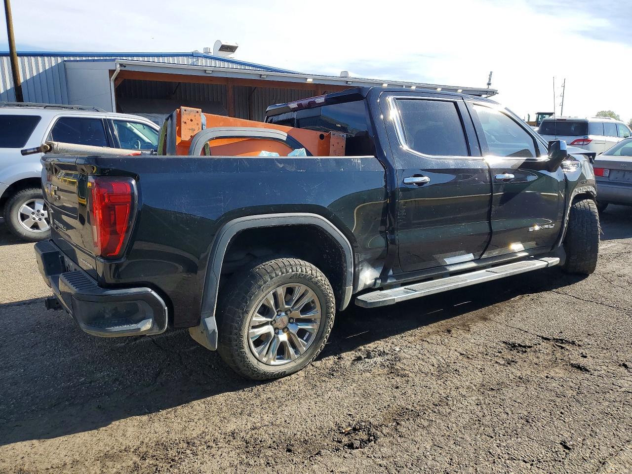 2023 GMC Sierra K1500 Denali - Фото 3